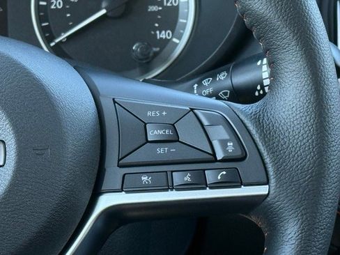 New 2025 Nissan Versa SR w/ Trunk Package image 21