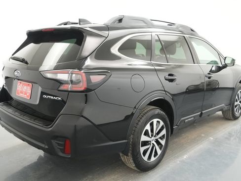 Used 2021 Subaru Outback Premium AWD/4WD image 7