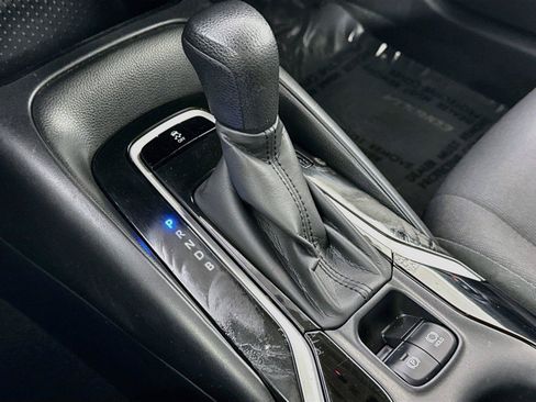 Used 2020 Toyota Corolla LE FWD image 22