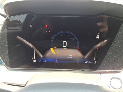 Certified 2025 Chevrolet Trax LT w/ Driver Confidence Package FWD image 14