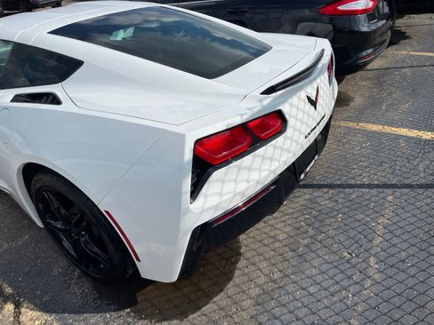Used 2017 Chevrolet Corvette Stingray Coupe w/ Carbon Flash Badge Package RWD image 10