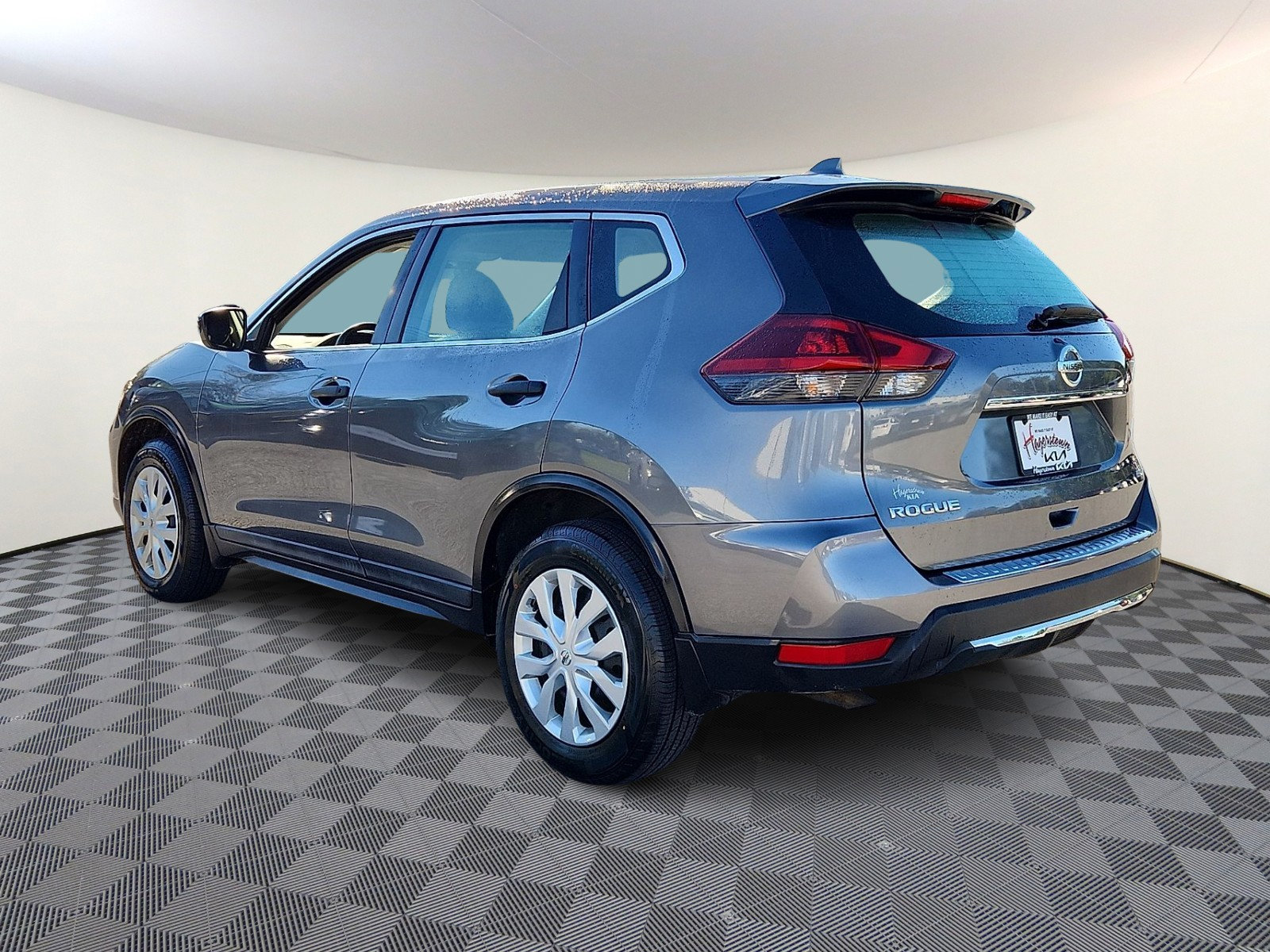 Used 2020 Nissan Rogue S AWD/4WD image 4