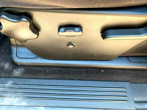 Used 2007 GMC Sierra 2500 SLE w/ EZ-Lift Tailgate Package image 27