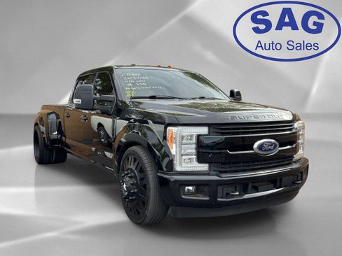 Used 2018 Ford F350 Lariat w/ Lariat Ultimate Package RWD image 2