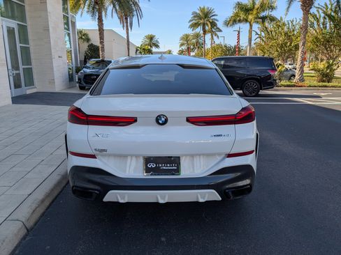 Used 2022 BMW X6 xDrive40i w/ M Sport Package image 5