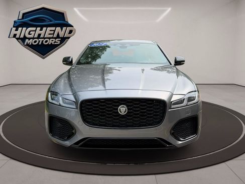Used 2024 Jaguar XF R-Dynamic SE AWD/4WD image 9