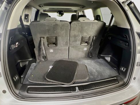 Used 2023 Jeep Grand Cherokee L Laredo w/ Luxury Tech Group I AWD/4WD image 25