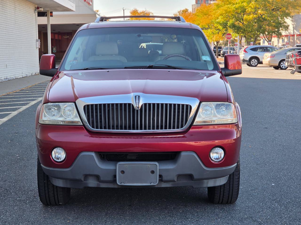 Used 2004 Lincoln Aviator AWD image 2