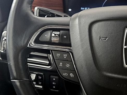Certified 2024 Lincoln Navigator Reserve AWD/4WD image 23
