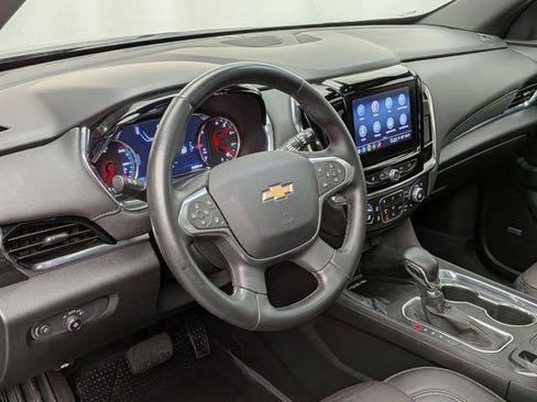 Used 2023 Chevrolet Traverse High Country w/ LPO, Floor Liner Package AWD/4WD image 9