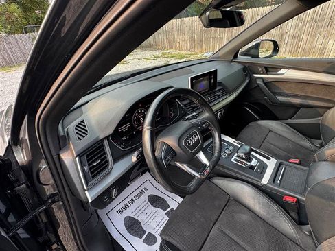 Used 2019 Audi SQ5 Premium Plus w/ Premium Plus Package image 37