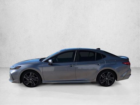 Used 2025 Toyota Camry XSE image 8