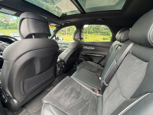 Used 2022 Genesis GV70 3.5T Sport w/ Sport Prestige Package AWD/4WD image 13