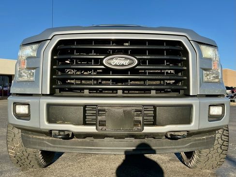 Used 2017 Ford F150 XLT w/ Equipment Group 302A Luxury image 9