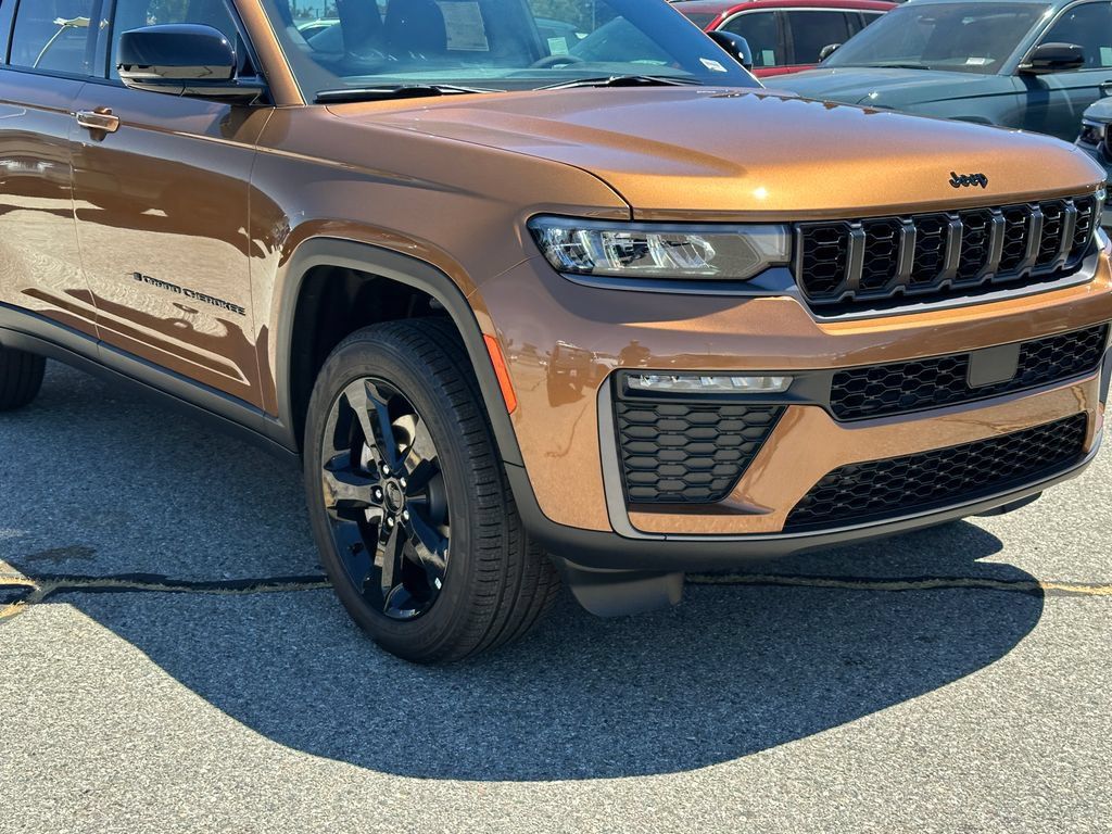 New 2026 Jeep Grand Cherokee L Limited w/ Limited Altitude Package RWD image 12