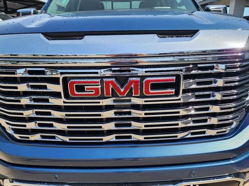 New 2026 GMC Sierra 1500 Denali AWD/4WD image 9