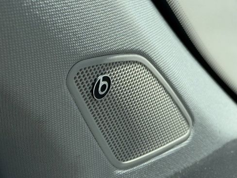 Used 2022 Volkswagen Taos SEL image 14