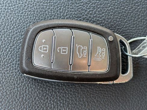 Used 2019 Hyundai Ioniq Limited FWD image 14