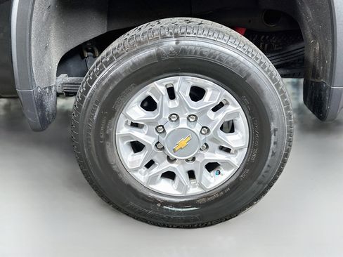 Used 2024 Chevrolet Silverado 2500 LTZ w/ LTZ Premium Package AWD/4WD image 29