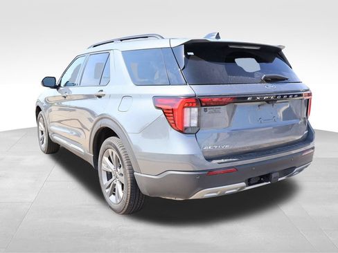 Used 2025 Ford Explorer Active w/ Active Comfort Package AWD/4WD image 24