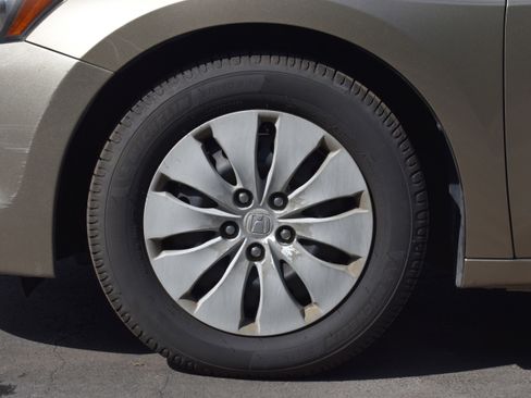 Used 2008 Honda Accord LX image 32