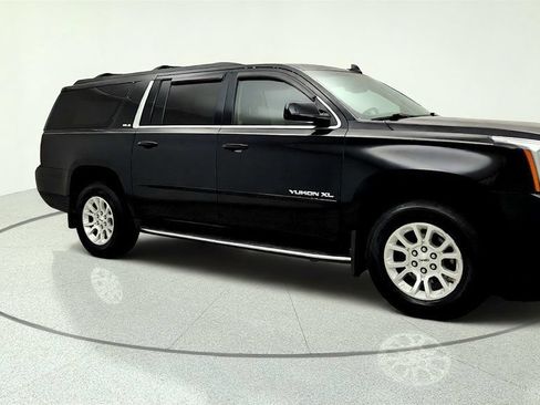 Used 2015 GMC Yukon XL SLE w/ HD Trailering Package RWD image 3