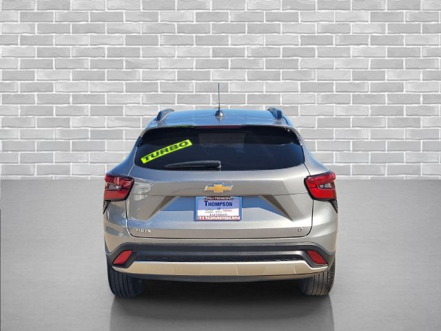 Certified 2024 Chevrolet Trax LT w/ Driver Confidence Package FWD image 7