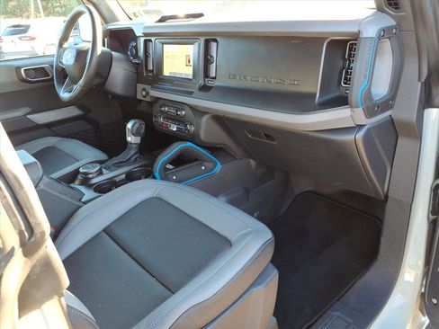 Certified 2023 Ford Bronco Black Diamond image 10