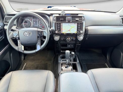 Used 2020 Toyota 4Runner Venture w/ Moonroof Package AWD/4WD image 21