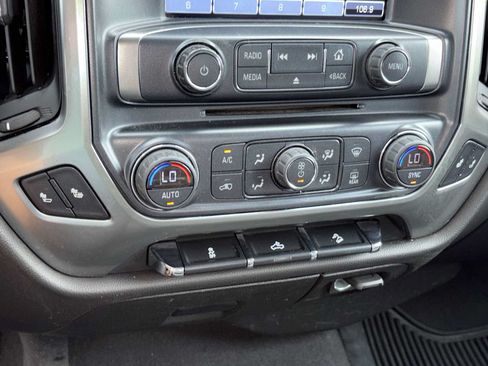 Used 2019 Chevrolet Silverado 1500 LT w/ All Star Edition AWD/4WD image 16
