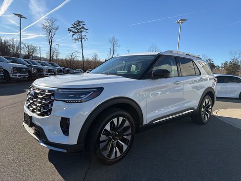 New 2026 Ford Explorer Platinum w/ LUX Leather Package image 7