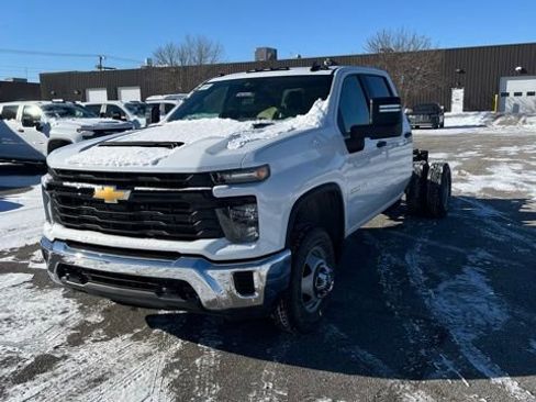New 2026 Chevrolet Silverado 3500 W/T w/ WT Convenience Package image 3