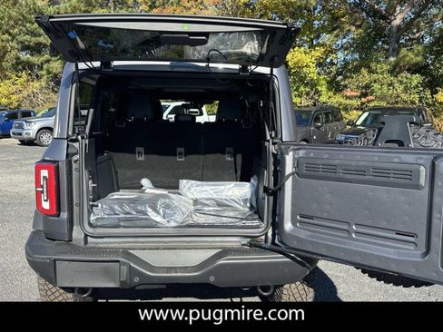 New 2025 Ford Bronco Badlands image 18