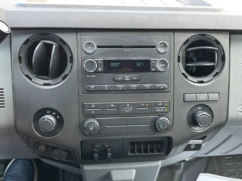 Used 2016 Ford F450 XL w/ Power Equipment Group AWD/4WD image 12