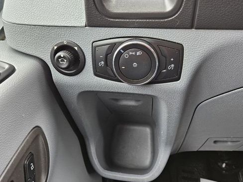 Used 2016 Ford Transit 250 148 Medium Roof RWD image 19
