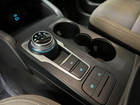 Certified 2022 Ford Escape S image 21