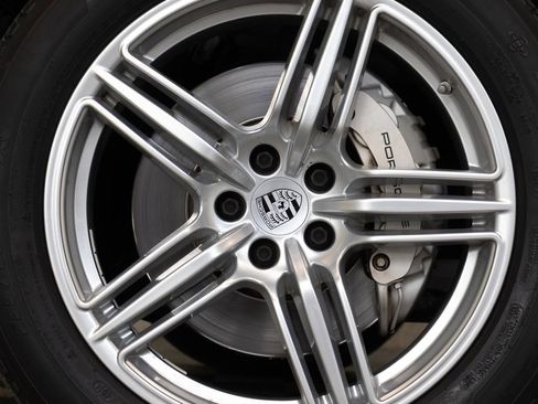 Used 2015 Porsche Macan S image 10