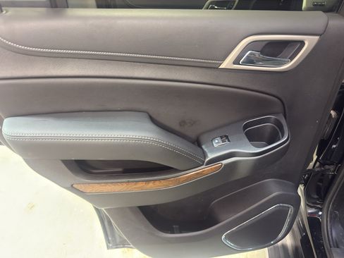 Used 2019 GMC Yukon Denali w/ Open Road Package AWD/4WD image 30