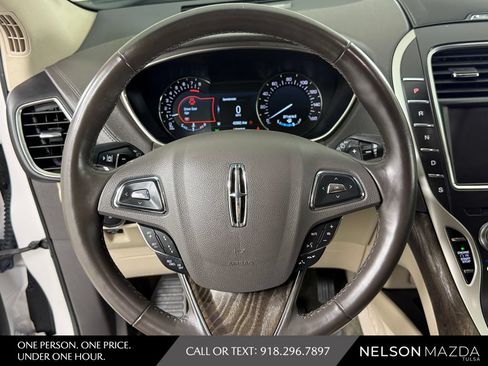 Used 2018 Lincoln MKX Reserve w/ Driver Assistance Package FWD image 23