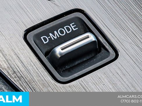 Used 2025 Nissan Rogue SV image 34