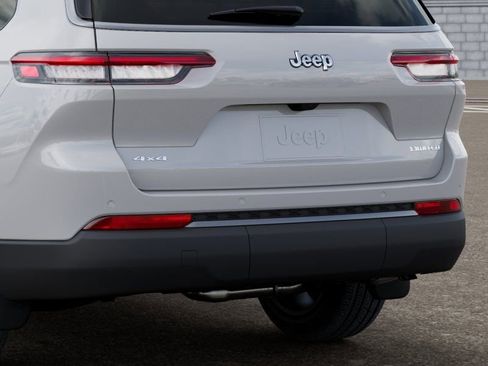 New 2026 Jeep Grand Cherokee L Limited image 13