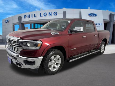 Used 2022 RAM 1500 Laramie AWD/4WD image 3