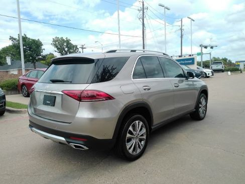 Used 2021 Mercedes-Benz GLE 350 w/ Premium Package image 8