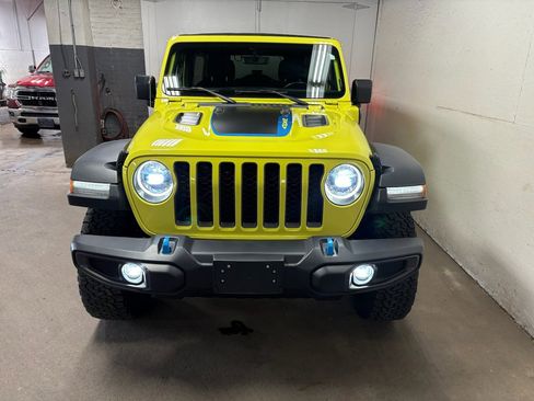 Used 2023 Jeep Wrangler Unlimited Rubicon 4xe w/ Cold Weather Group AWD/4WD image 5