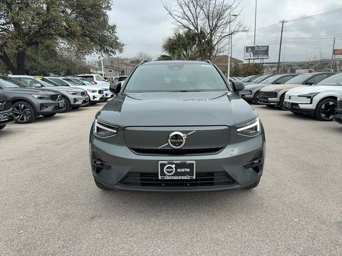 New 2026 Volvo EX40 Plus w/ Climate Package image 9