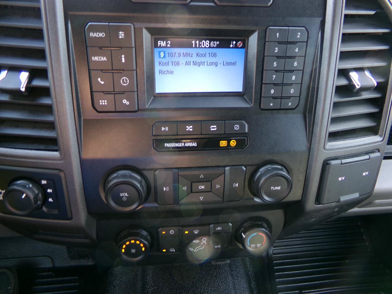 Used 2022 Ford F250 XL w/ Power Equipment Group AWD/4WD image 19