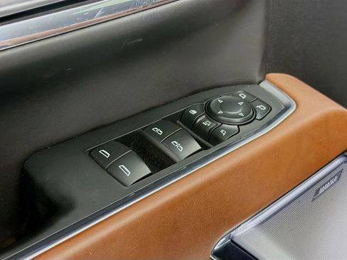 Used 2024 GMC Sierra 3500 Denali Ultimate image 22