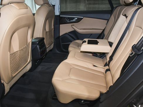 Used 2021 Audi Q8 Premium Plus w/ Premium Plus Package image 67