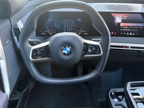 Used 2026 BMW iX xDrive45 image 18