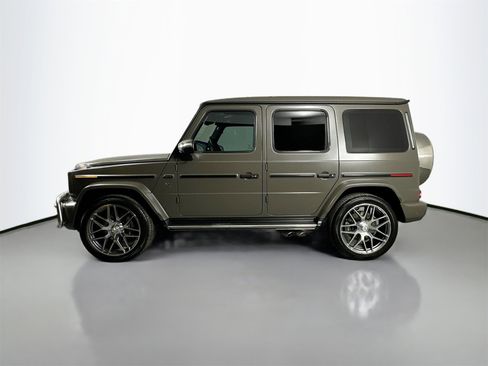 Used 2024 Mercedes-Benz G 63 AMG 4MATIC image 2